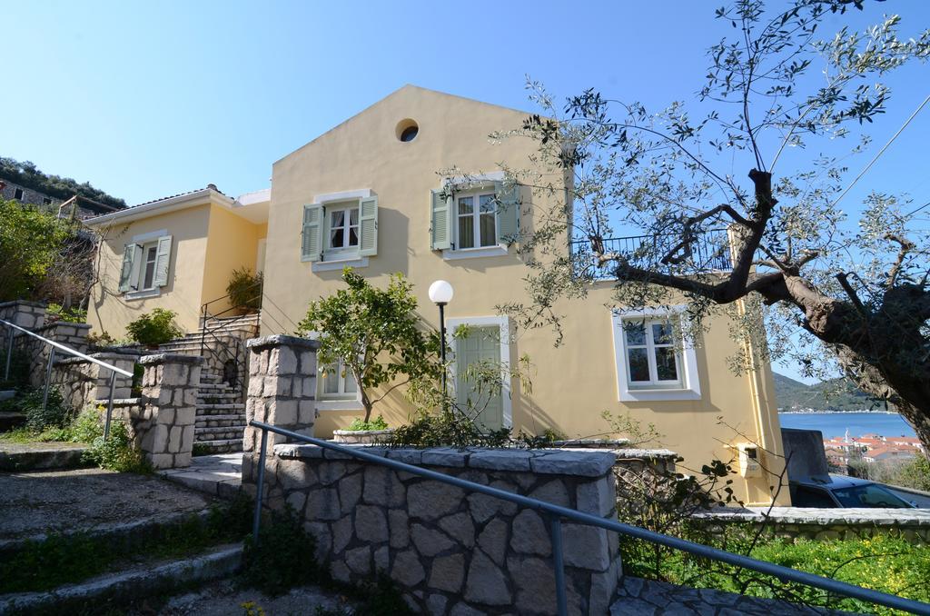 Yellow House Ithaca فاثي الغرفة الصورة