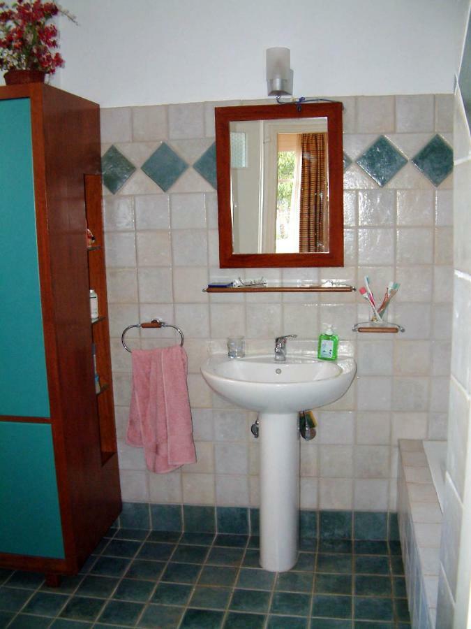 Yellow House Ithaca فاثي المظهر الخارجي الصورة