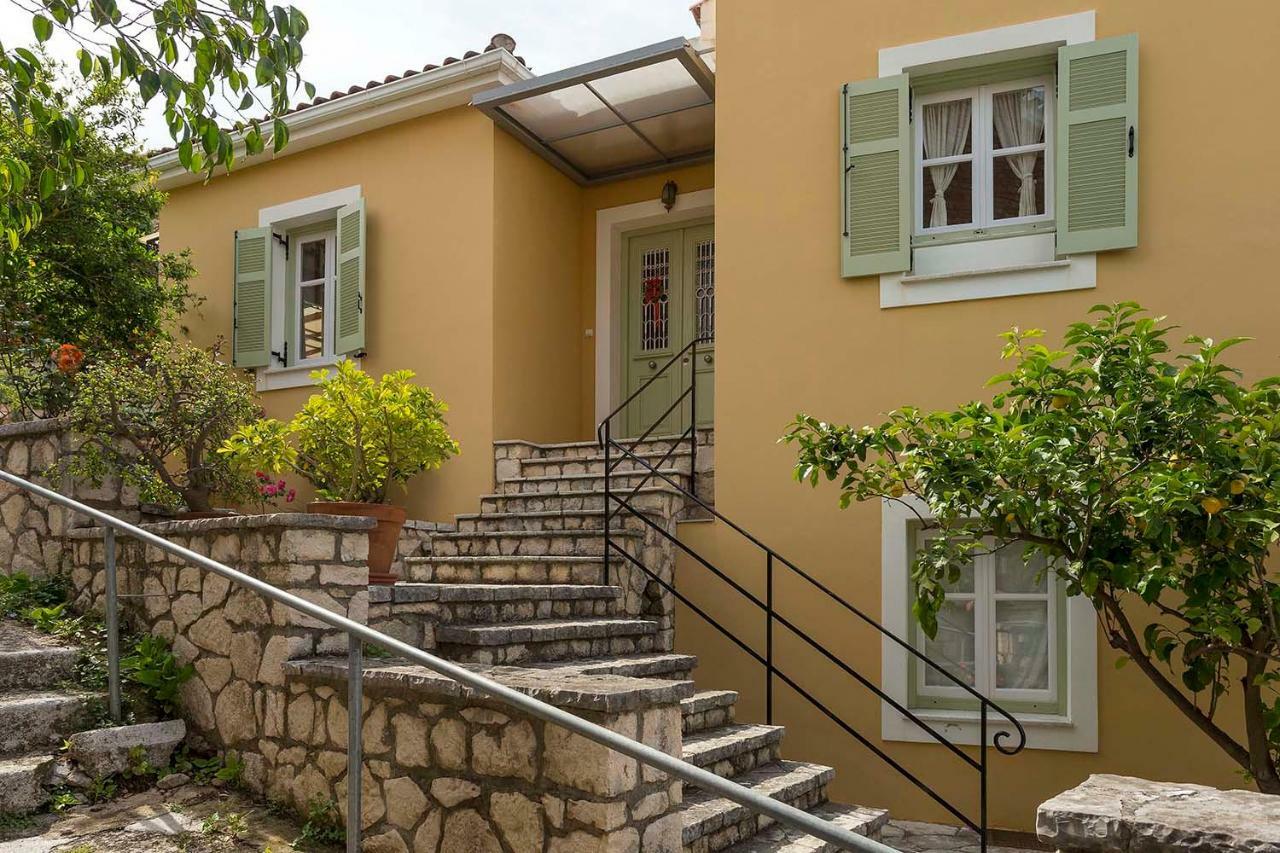 Yellow House Ithaca فاثي المظهر الخارجي الصورة
