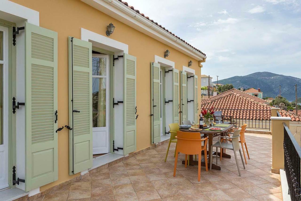 Yellow House Ithaca فاثي المظهر الخارجي الصورة