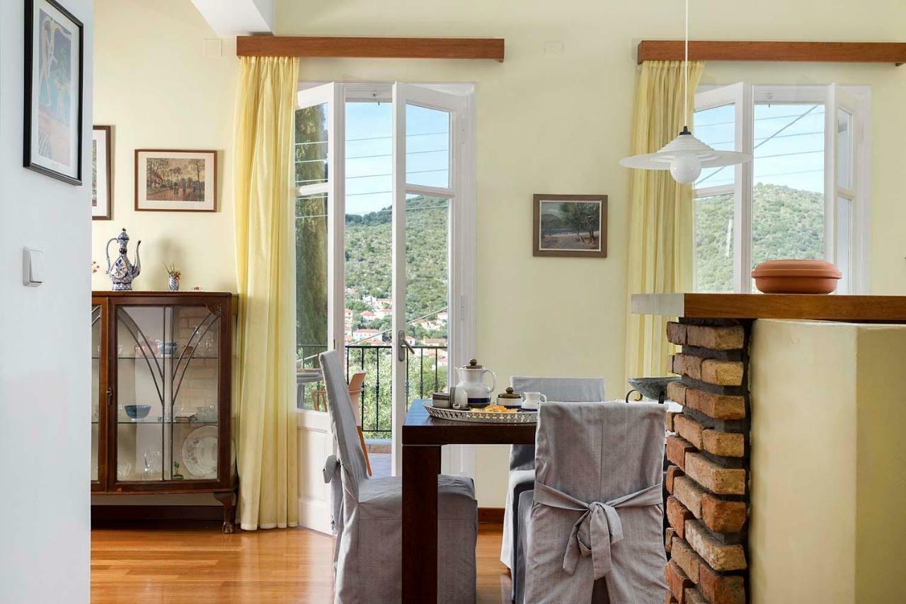 Yellow House Ithaca فاثي المظهر الخارجي الصورة